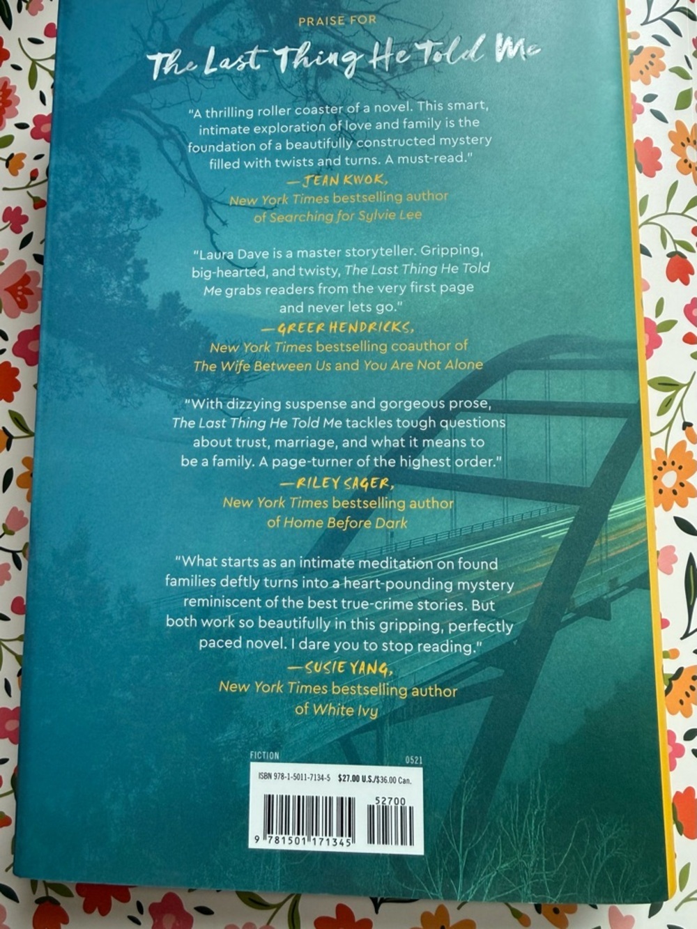 The Last Thing He Told Me Novel by Laura Dave - Picture 2 of 2